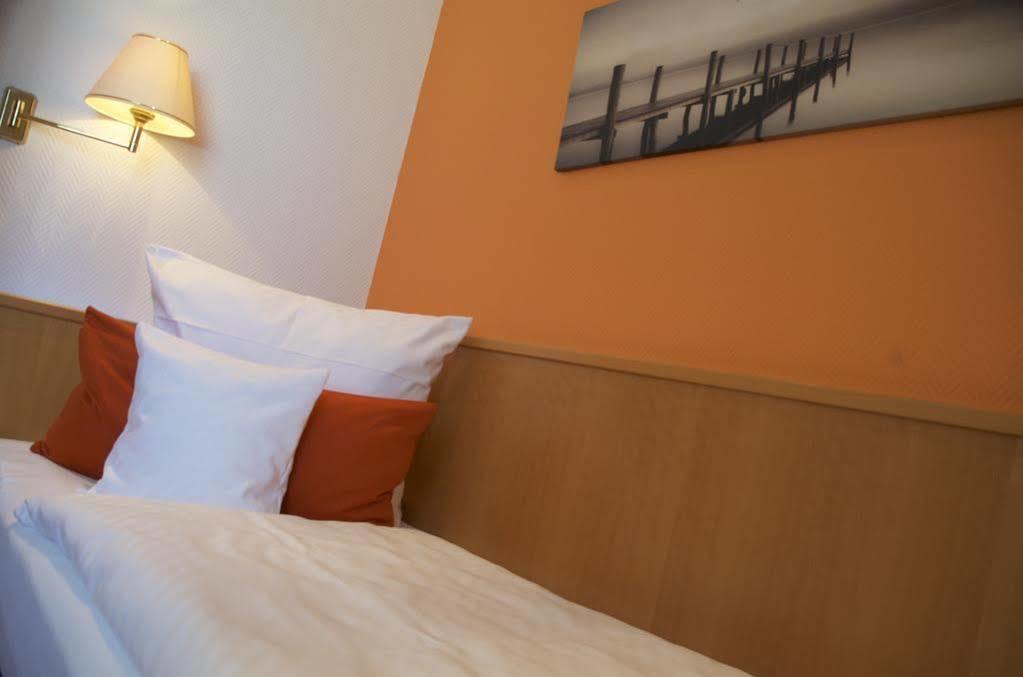 Hotel Restaurant Thum Балинген Экстерьер фото